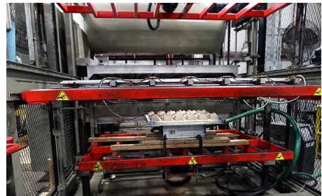 PRESSURE FORMING PLASTIC