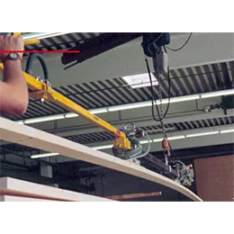 VacuWood - horizontal Transport of Planks and Gluelam Beams