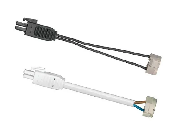 Connector Systems 12V