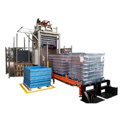 Automatic depalletizer of plastic bottles
