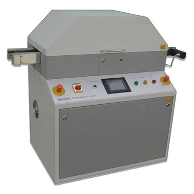 UV dryer with chain conveyor