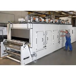 Belt dryers and continuous flow dryers