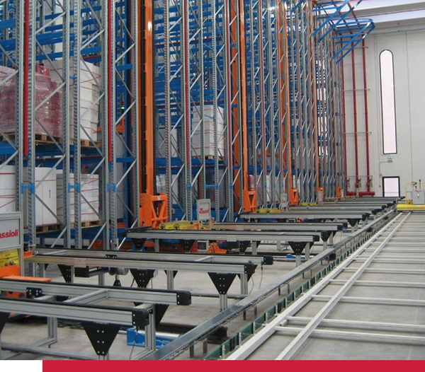 AUTOMATED WAREHOUSE WITH STACKER CRANE FOR PALLETS