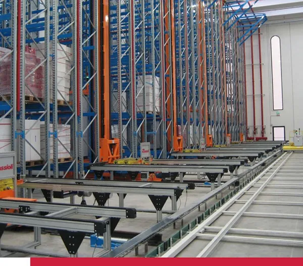 AUTOMATED WAREHOUSE WITH STACKER CRANE FOR PALLETS