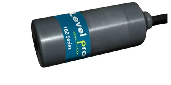 100 SERIES Continuous Submersible Level Transmitter