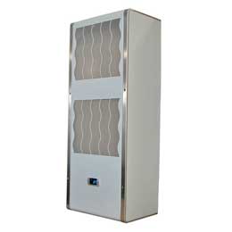 Side-mount electrical cabinet air conditioner