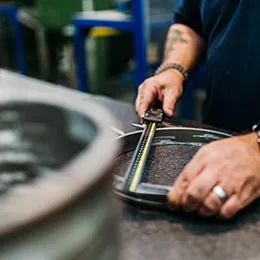 COMBUSTION COMPONENTS AND SYSTEMS
