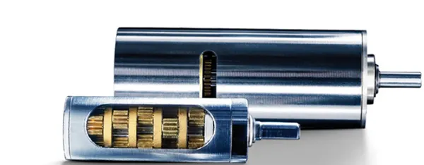 SPUR GEARHEADS AND SPUR GEARHEADS ZERO BACKLASH