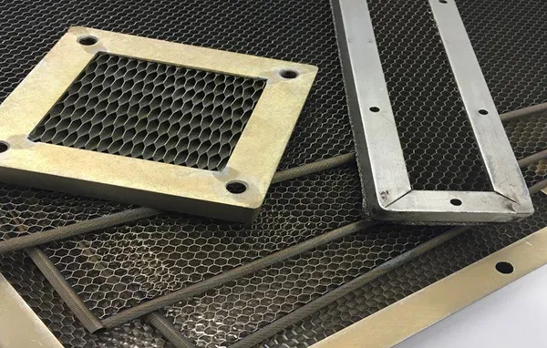 Shielded air vent panels