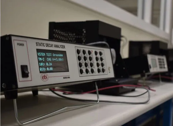 STATIC DECAY METER