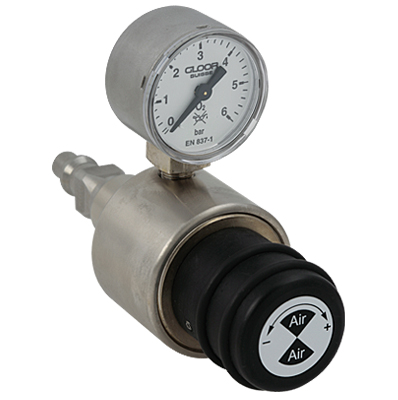 Gas outlet pressure regulator