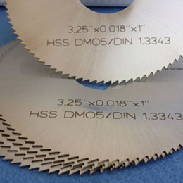 slotting blades for liners and pipes