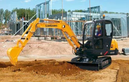 Compact excavator / mini / crawler / for construction CLG904DIIIA