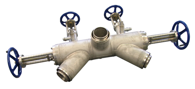 Three-way diverter piston valve