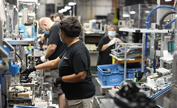 Screwdriving and Riveting Assembly