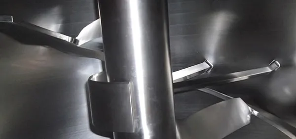 VERTICAL MIXERS