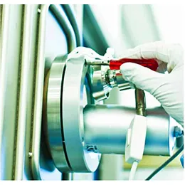 Controlled-environment clean room assembl