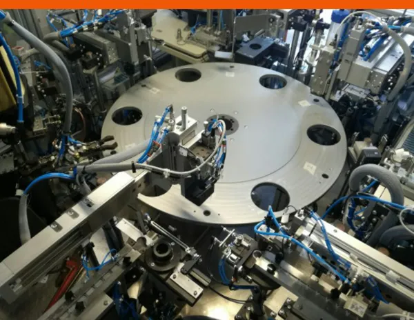 Fittings assembly machine