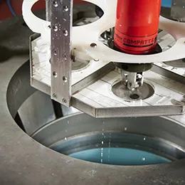 High Pressure Vessels with Actuated Chock Closures