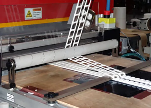 Kiss Cutting