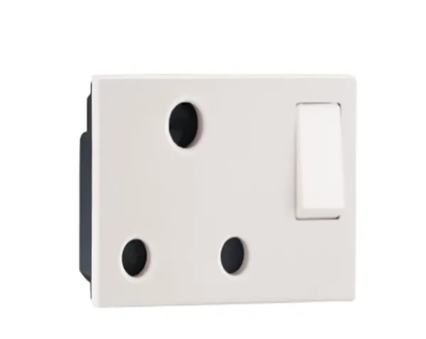 Myrius Nextgen 16 A 3 Pin Switched Socket 3 Module