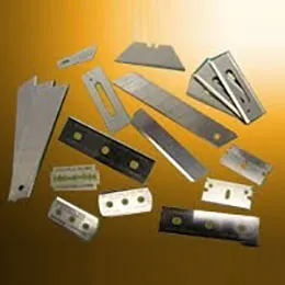 razor blades and stanley knives