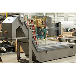 Vacuum filter conveyor