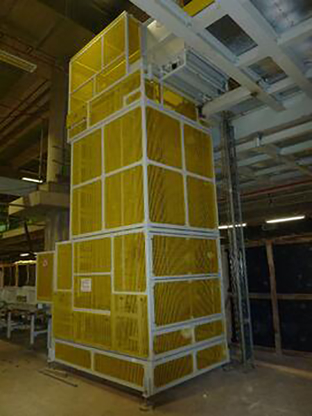 Vertical baggage lifts