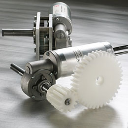 Special solutions of C-32 worm gears