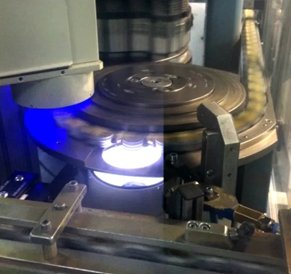 METAL CLOSURES