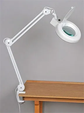 Fluorescent Illuminated Magnifier