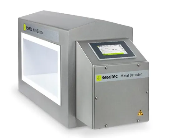 Metal detectors for conveyor belts and chutes