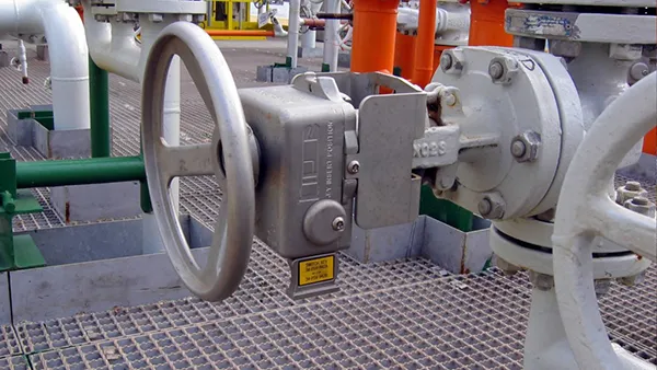 MRL valve interlock
