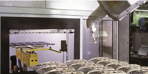 Robot shuttle system