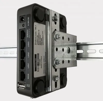 DIN rail mounting bracket