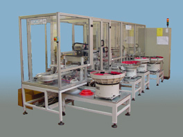 Pallet|assembly system |for plastic parts