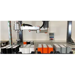 Mixed tray formation with picker