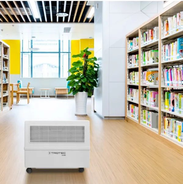 AIR HUMIDIFIER