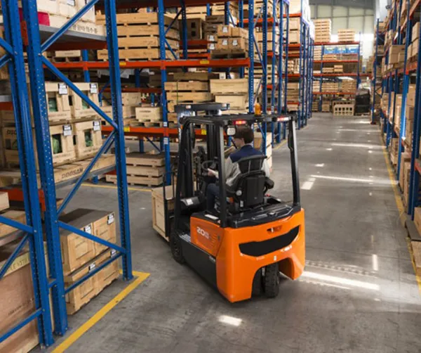 ELECTRIC FORKLIFTS